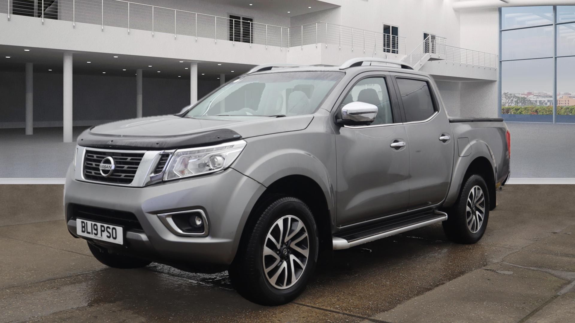 NISSAN Navara